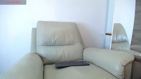 Snapshot of bryan_oficials chatting on 02.08.25 bryan_oficials online show from 02.08.25