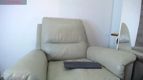 Snapshot of bryan_oficials chatting on 02.12.25 bryan_oficials online show from 02.12.25