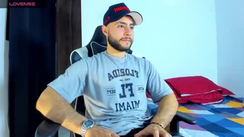 Snapshot of bryan_oficials chatting on 09.09.25 bryan_oficials online show from 09.09.25