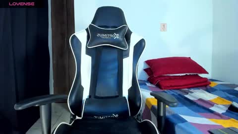 Snapshot of bryan_oficials chatting on 10.18.25 bryan_oficials online show from 10.18.25