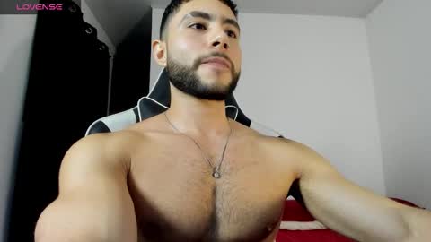 Snapshot of bryan_oficials chatting on 11.27.25 bryan_oficials online show from 11.27.25