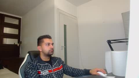 BryceReign online show from 04.10.26