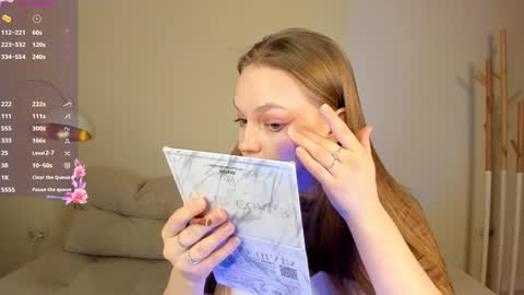 Snapshot of brynrice chatting on 01.22.25 Mary Please help us to reach 120 thumbs up online show from 01.22.25