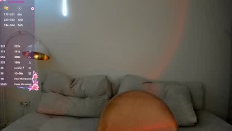 Snapshot of brynrice chatting on 01.22.25 Mary Please help us to reach 120 thumbs up online show from 01.22.25