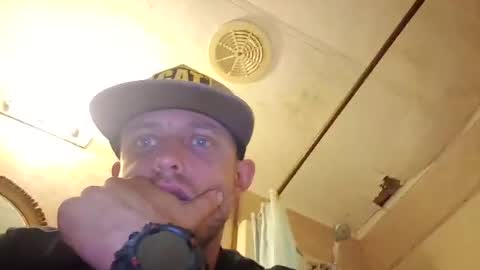 Snapshot of bspells58 chatting on 06.19.26 bspells58 online show from 06.19.26