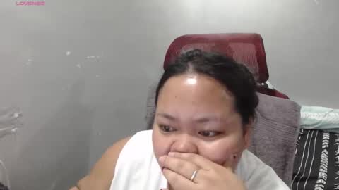 Snapshot of bubblebuttpinay chatting on 02.04.26 Sunshine online show from 02.04.26