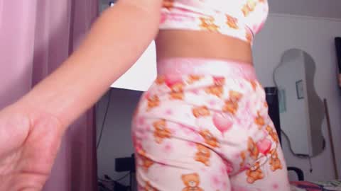 Valery Restrepo online show from 06.17.26