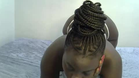 bubbly_ass30 online show from 02.28.26