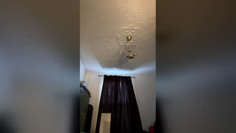 Snapshot of bubblya chatting on 02.04.26 bubblya online show from 02.04.26