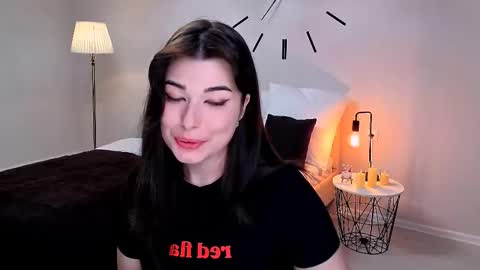 Snapshot of buckssbunny chatting on 02.12.26 Ari online show from 02.12.26