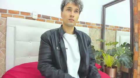 Buddy Whitte online show from 09.12.25