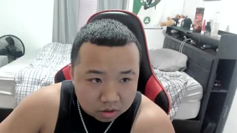 buffsexyman24 online show from 02.21.25