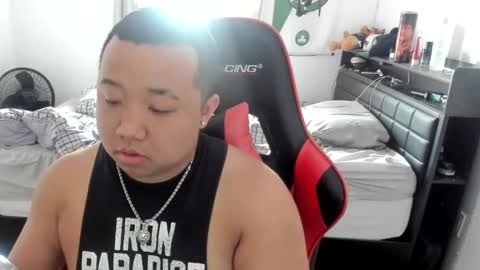 buffsexyman24 online show from 02.23.25