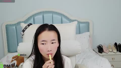 Sandy----xx online show from 11.29.25