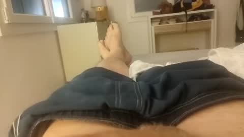Snapshot of bulkyboners chatting on 07.17.26 ejaculation for 250 online show from 07.17.26