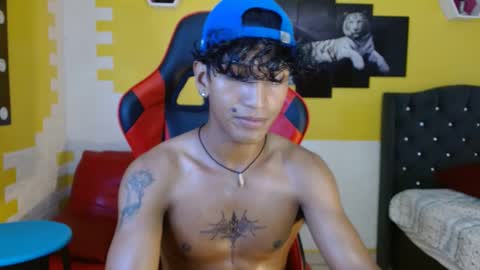 Snapshot of bull_cam chatting on 09.25.25 bull_cam online show from 09.25.25