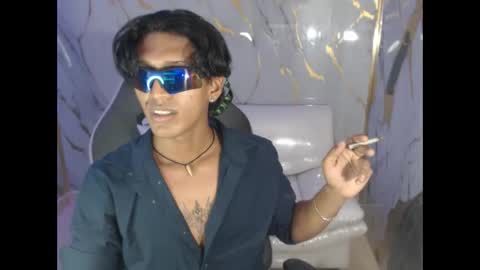 Snapshot of bull_cam chatting on 10.01.25 bull_cam online show from 10.01.25