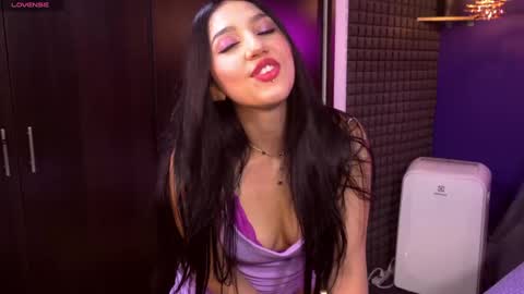 Snapshot of bull_vixen2001 chatting on 05.27.26 Bunny and The Rock online show from 05.27.26