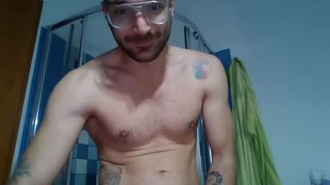 Snapshot of bullboy9292 chatting on 03.09.25 Bullboy9292 online show from 03.09.25