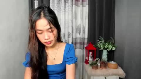 Snapshot of bump_me_baby chatting on 12.02.25 zy online show from 12.02.25