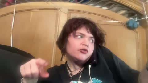 Snapshot of bunbunninjaz chatting on 12.25.24 bunbunninjaz online show from 12.25.24