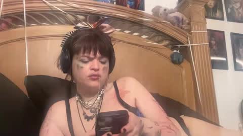 Snapshot of bunbunninjaz chatting on 01.07.25 bunbunninjaz online show from 01.07.25