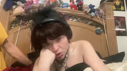 Snapshot of bunbunninjaz chatting on 01.20.25 bunbunninjaz online show from 01.20.25