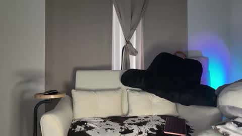 Snapshot of bunnibunxo chatting on 09.27.25 Andrea online show from 09.27.25