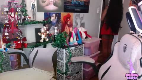 Snapshot of bunniikimi chatting on 12.03.25 Bunnii Kimi online show from 12.03.25