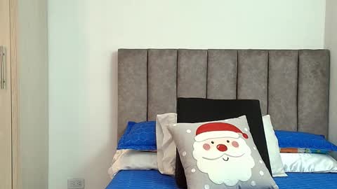 Snapshot of bunny_swtt chatting on 12.15.25 Carolina online show from 12.15.25