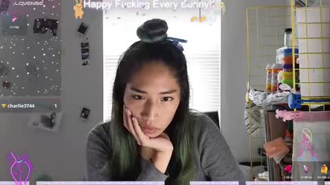 Snapshot of bunnycheekz chatting on 12.09.24 Tokki bunny online show from 12.09.24