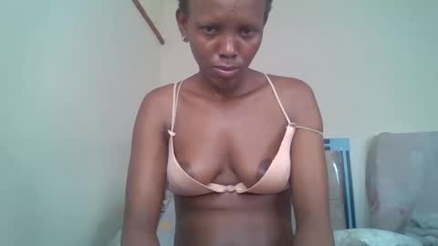 bunnydiva_ online show from 10.13.25