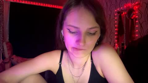 Snapshot of bunnytrussel chatting on 06.02.26 Bella online show from 06.02.26
