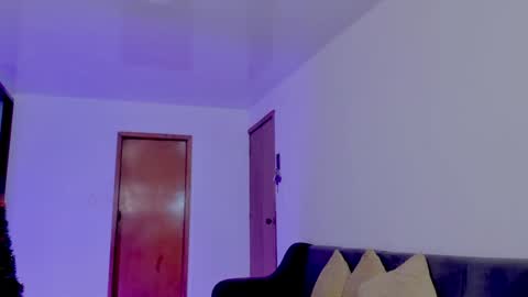 Im Val Welcome to my room My instagram Bubble cosmic online show from 12.21.24