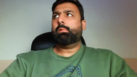 Hairy Arabian online show from 02.11.25