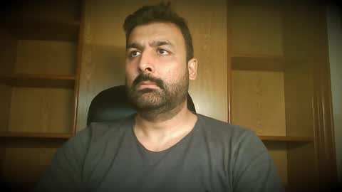 Hairy Arabian online show from 10.22.25