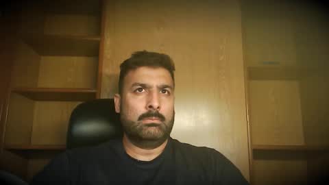 Hairy Arabian online show from 11.04.25