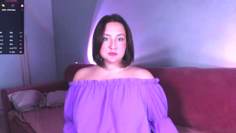 Snapshot of burn_lissa chatting on 12.20.24 Lissa online show from 12.20.24