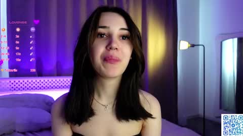 Snapshot of burnletitallburn chatting on 03.05.25 Jessica online show from 03.05.25