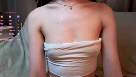 Snapshot of burnletitallburn chatting on 03.11.25 Jessica online show from 03.11.25