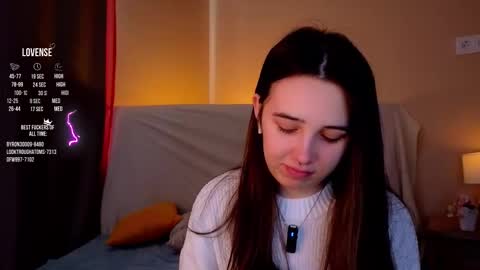 Snapshot of burnletitallburn chatting on 10.09.25 Jessica online show from 10.09.25