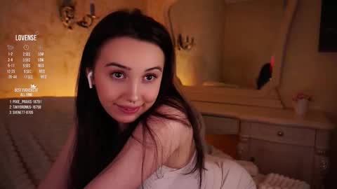 Snapshot of burnletitallburn chatting on 10.25.25 Jessica online show from 10.25.25