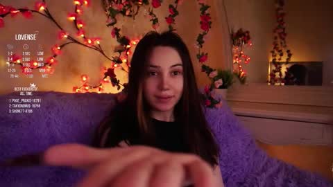 Snapshot of burnletitallburn chatting on 11.06.25 Jessica online show from 11.06.25