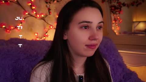 Snapshot of burnletitallburn chatting on 11.22.25 Jessica online show from 11.22.25