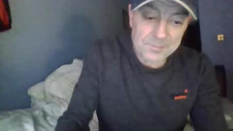 burnleyguy1977 online show from 04.05.26