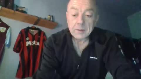 burnleyguy1977 online show from 04.26.26