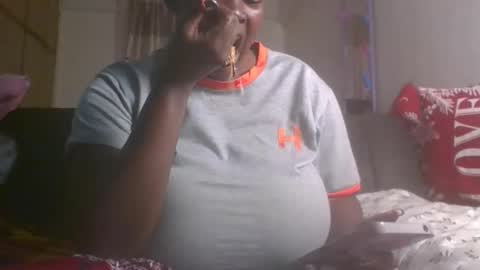 Snapshot of burstysasha chatting on 11.09.25 burstysasha online show from 11.09.25