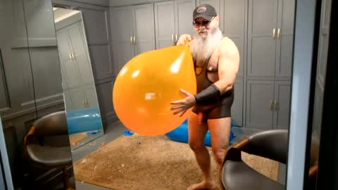 Snapshot of busterballoonguy chatting on 07.17.26 Daddy-B online show from 07.17.26