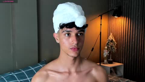 Buster independent model online show from 12.24.24