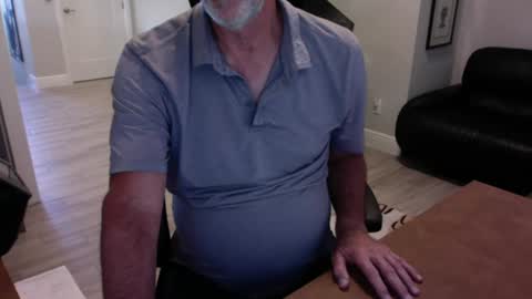 Snapshot of bustinout99 chatting on 07.11.26 afternoon wood online show from 07.11.26